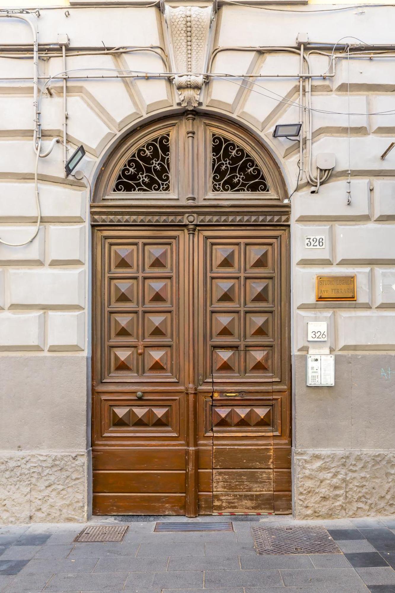Appartamento Duomo Grand Family Loft Napoli Esterno foto