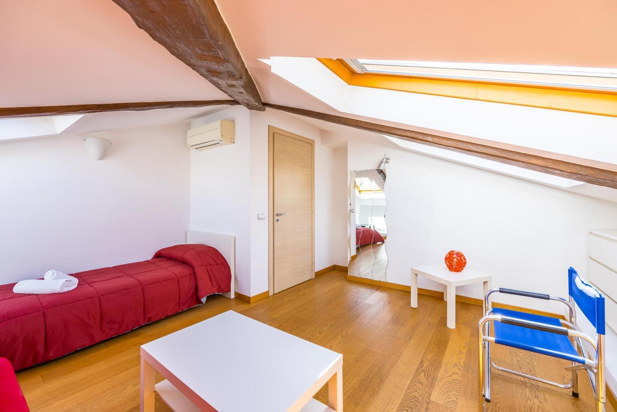 Appartamento Duomo Grand Family Loft Napoli Esterno foto