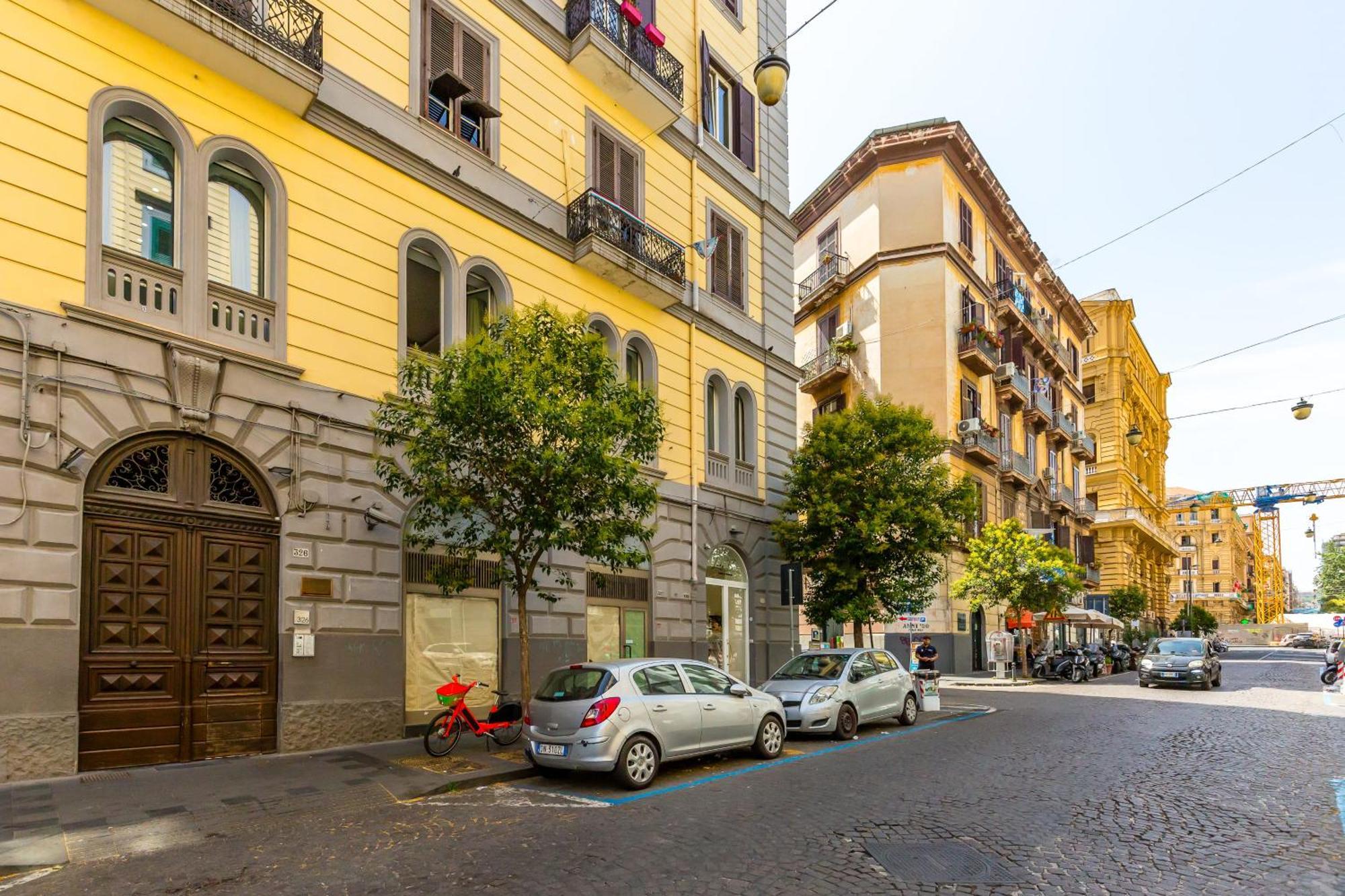Appartamento Duomo Grand Family Loft Napoli Esterno foto
