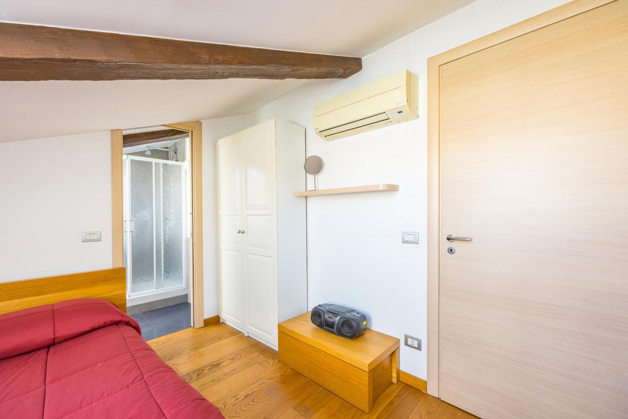 Appartamento Duomo Grand Family Loft Napoli Esterno foto
